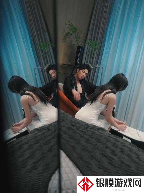 揭秘:私奴**H暗流涌动!别墅里的欲望与控制究竟在上演什么把戏?