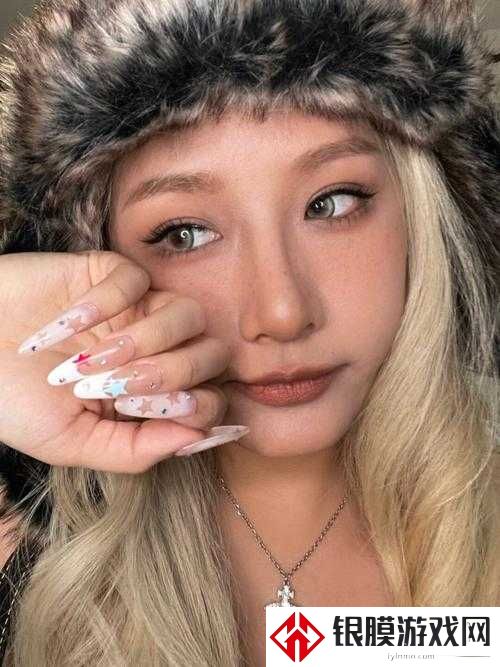 爆火的眨眼染发拍法!手残党10秒拍出高级质感大片
