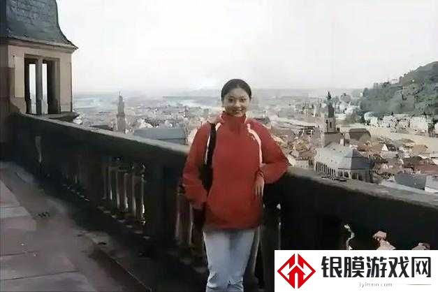 陈婷被局长抱进办公室在线观看事件|职场性骚扰爆雷现场!她们的尖叫你听见了吗?