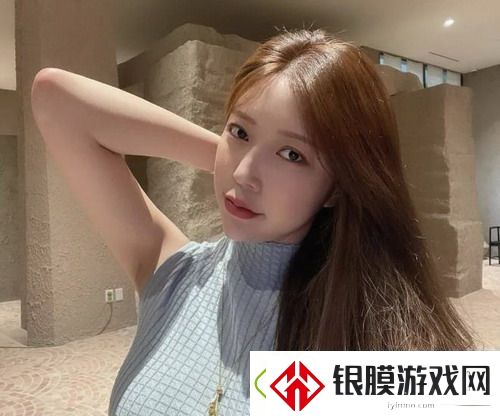 漂亮的妈妈中字开头9个字