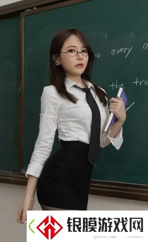 我装睡让公偷偷滑进去